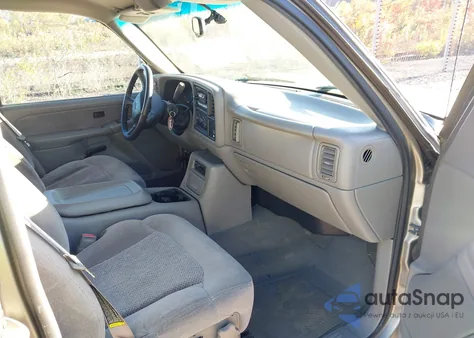 2000 Chevrolet Silverado 1500 Ls из США, поврежденный, VIN 1GCEK19T5YE359393